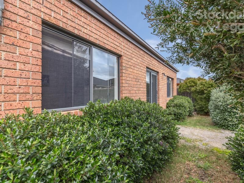 34 Harriers Street MERNDA, Mernda - Thumbnail 2