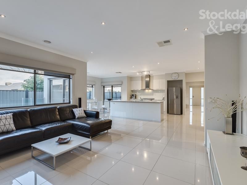 2 Coppice Street MERNDA, Mernda - Thumbnail 7