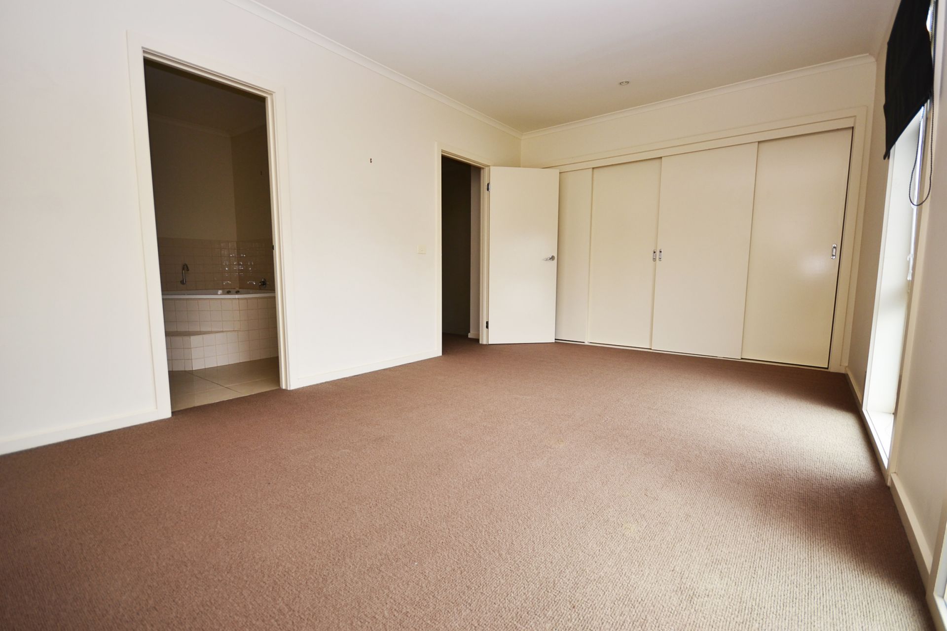 LOOKING FOR MODERN SOPHISTICATION? YOUR SEARCH IS OVER!