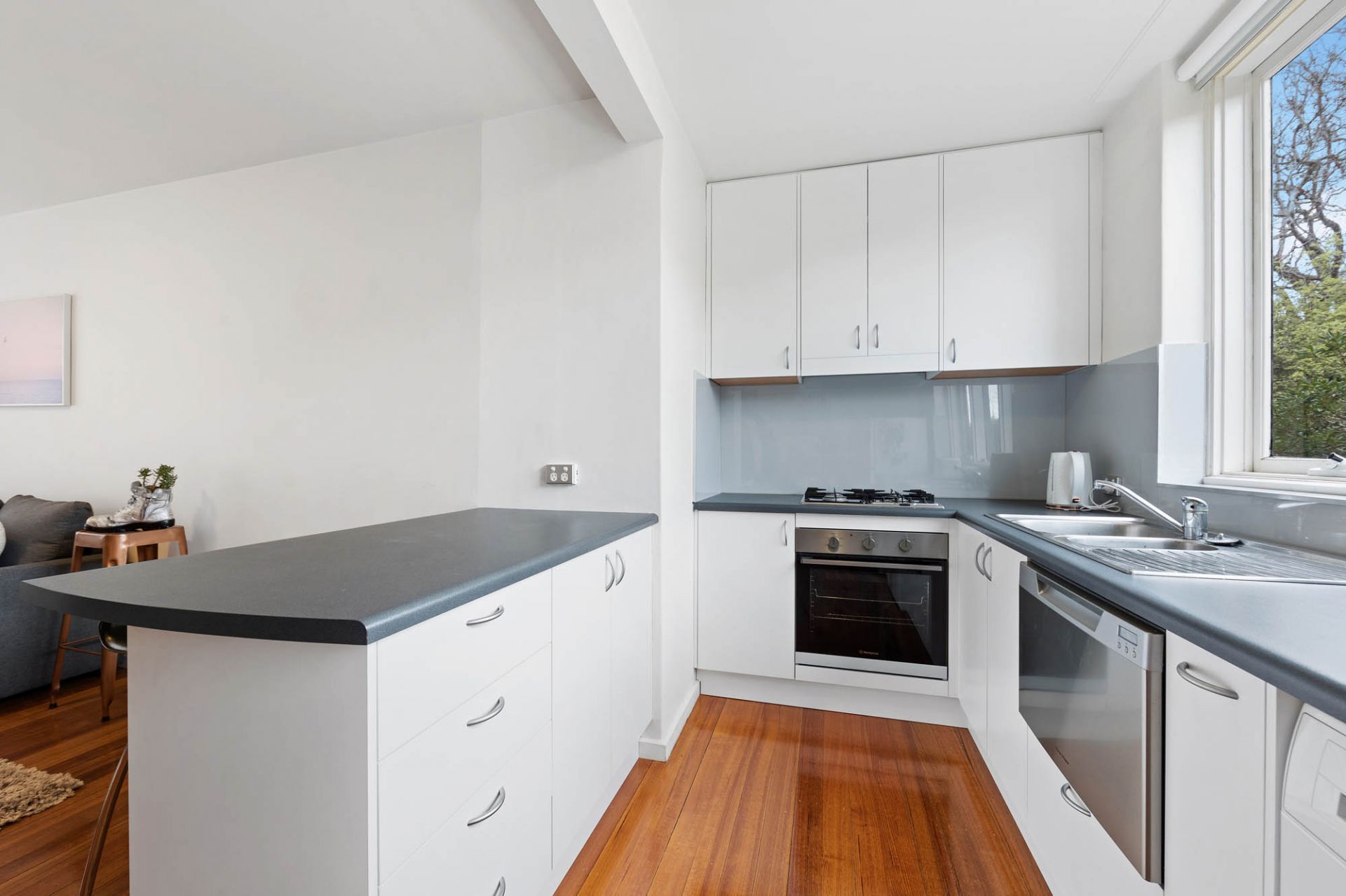 15/77 Westbury Street, St Kilda East - Thumbnail 3