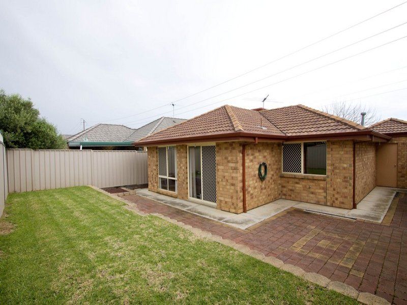 24 Bradley Grove Mitchell Park 5043