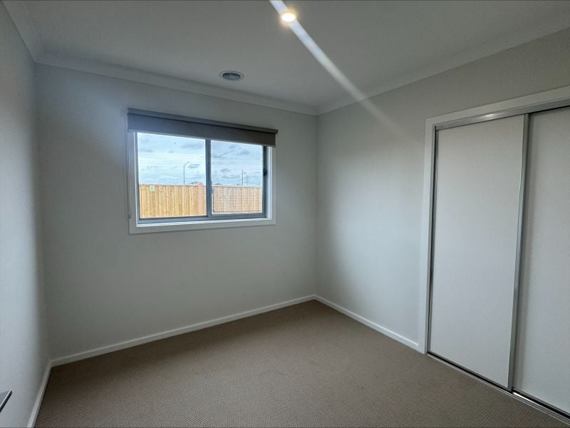 43 Urquhart Road, Tarneit
