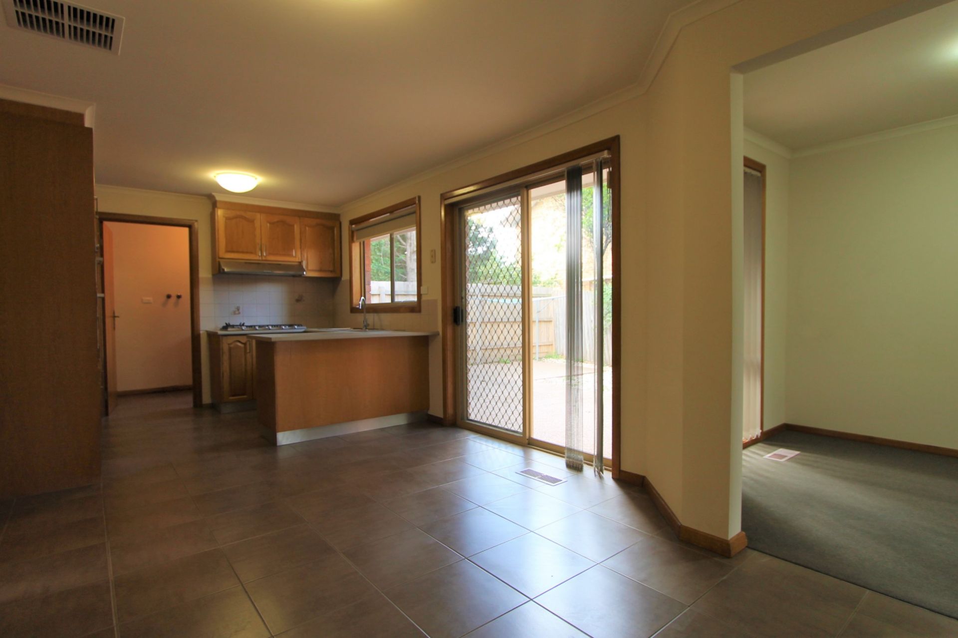 WELL PRICED, FANTASTIC LOCATION!!