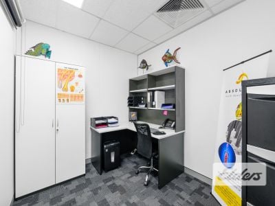 CENTRALLY LOCATED, REFURBISHED OFFICE/MEDICAL