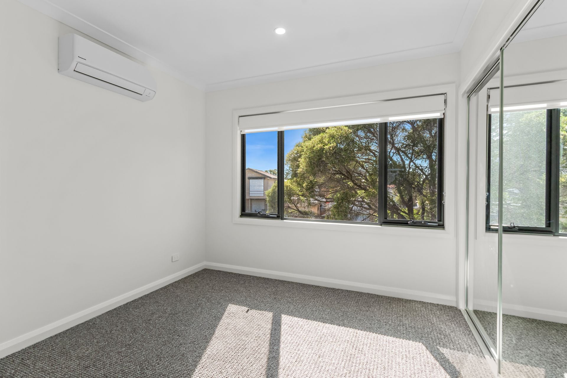 BRAND NEW HOME IN THE HEART OF BUNDOORA