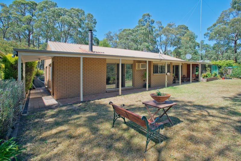 24 Peppermint Court, Dales Creek - Thumbnail 2