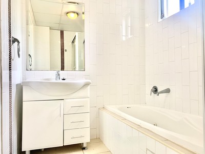 Modern two bedroom apartment - available now! 