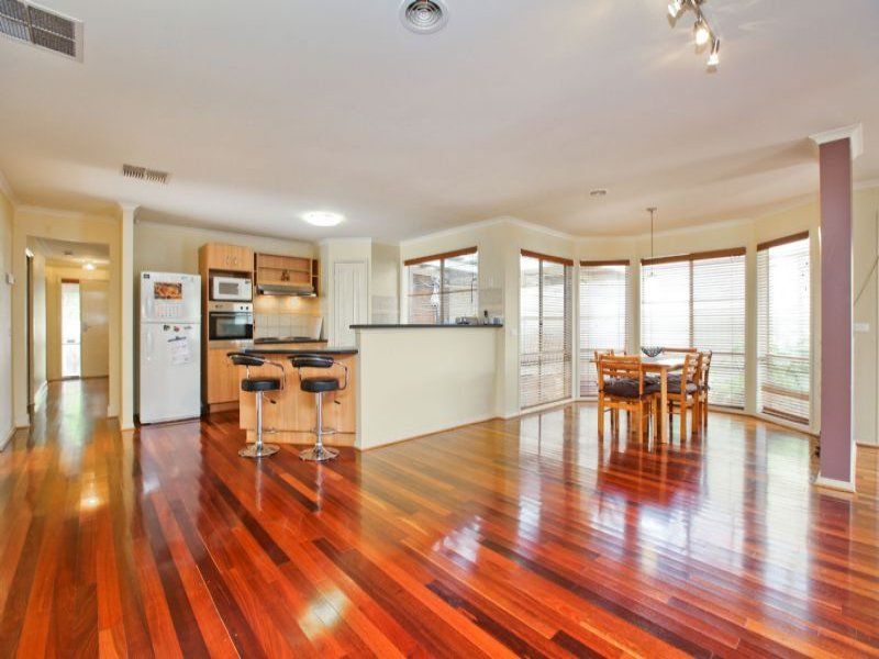 28 Ranmore Grove, Caroline Springs - Thumbnail 4