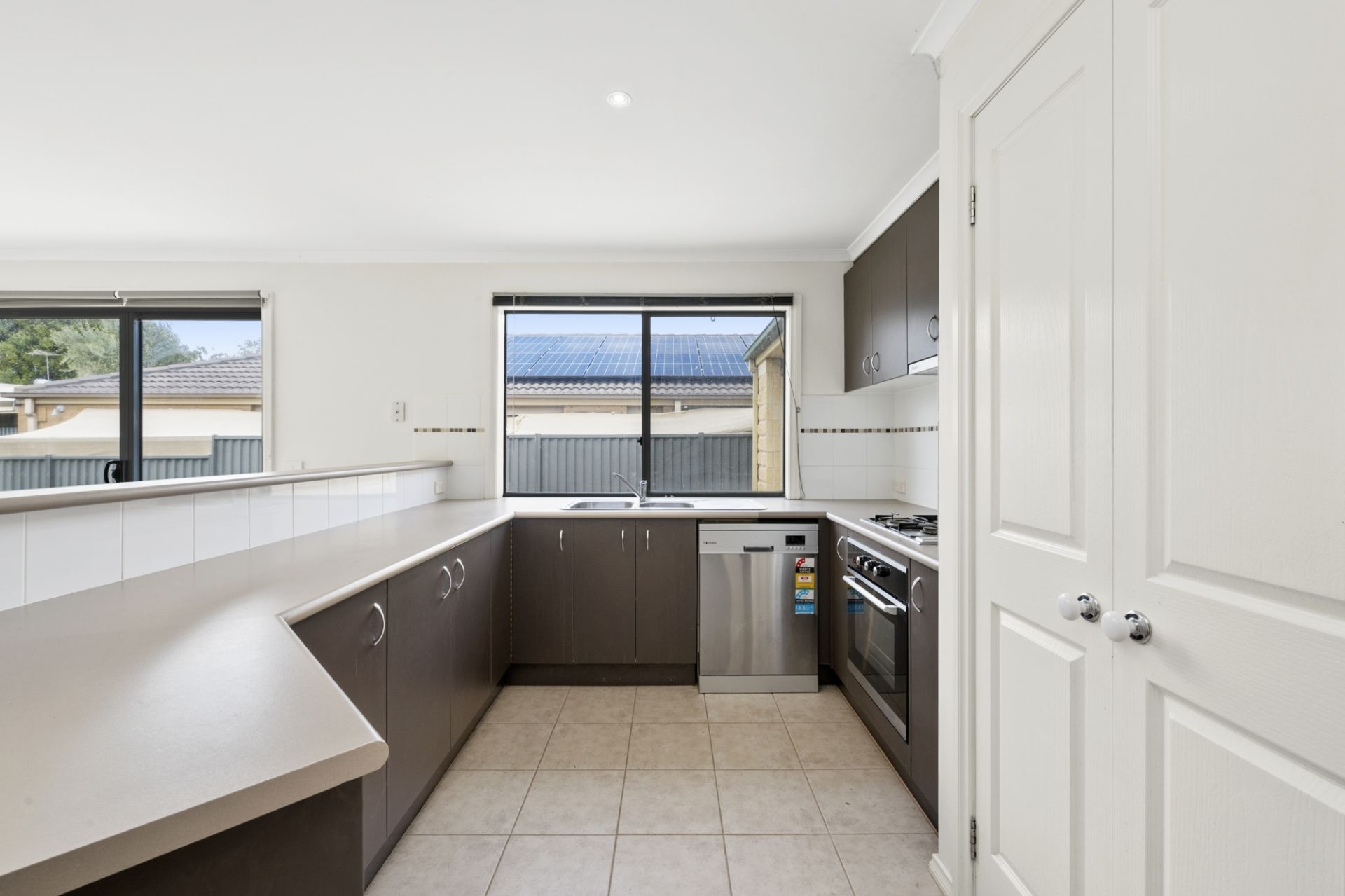 13 Cavendish Court, Winter Valley, Winter Valley - Thumbnail 5