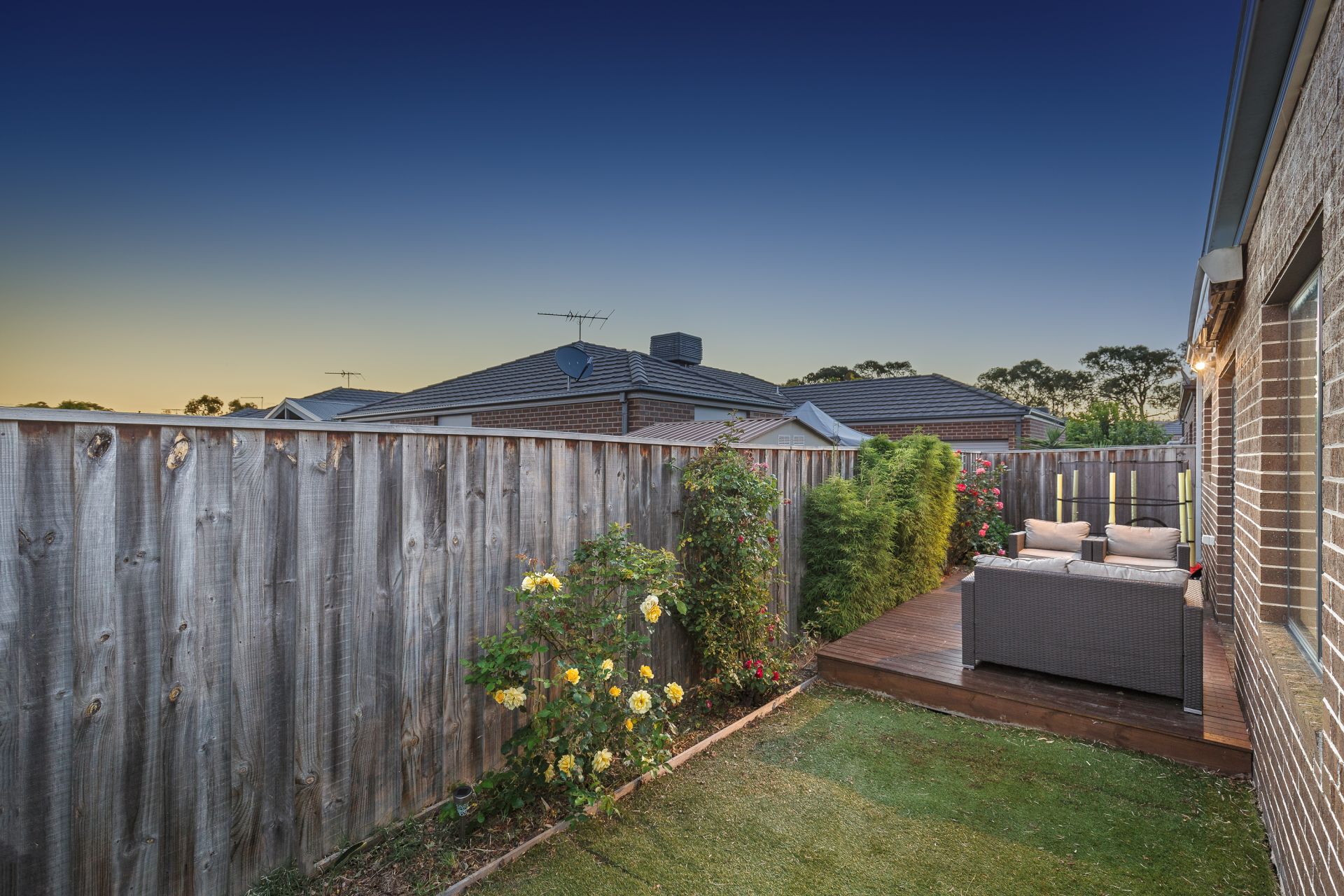 15 Jondarvan Drive Mernda, Mernda - Thumbnail 2