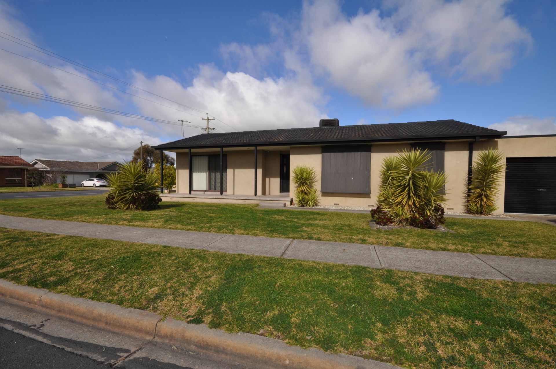 551 Kemp Street, Lavington Kane Real Estate