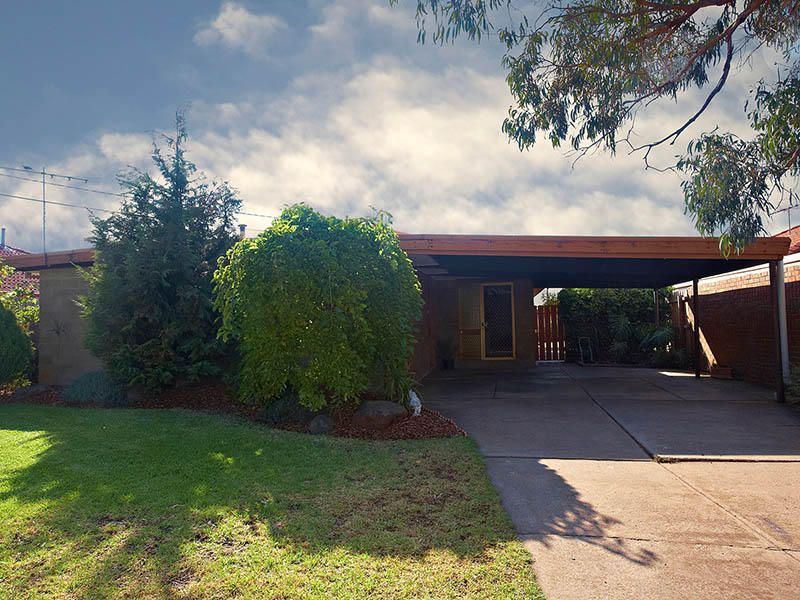 77 Fitzroy Street South, Altona Meadows - Thumbnail 2