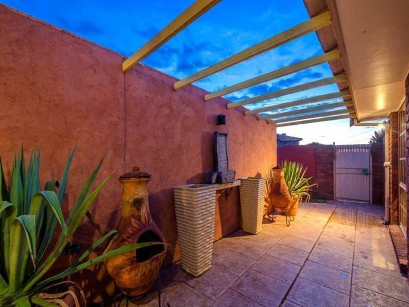 13 Ovington Place, Altona Meadows - Thumbnail 6