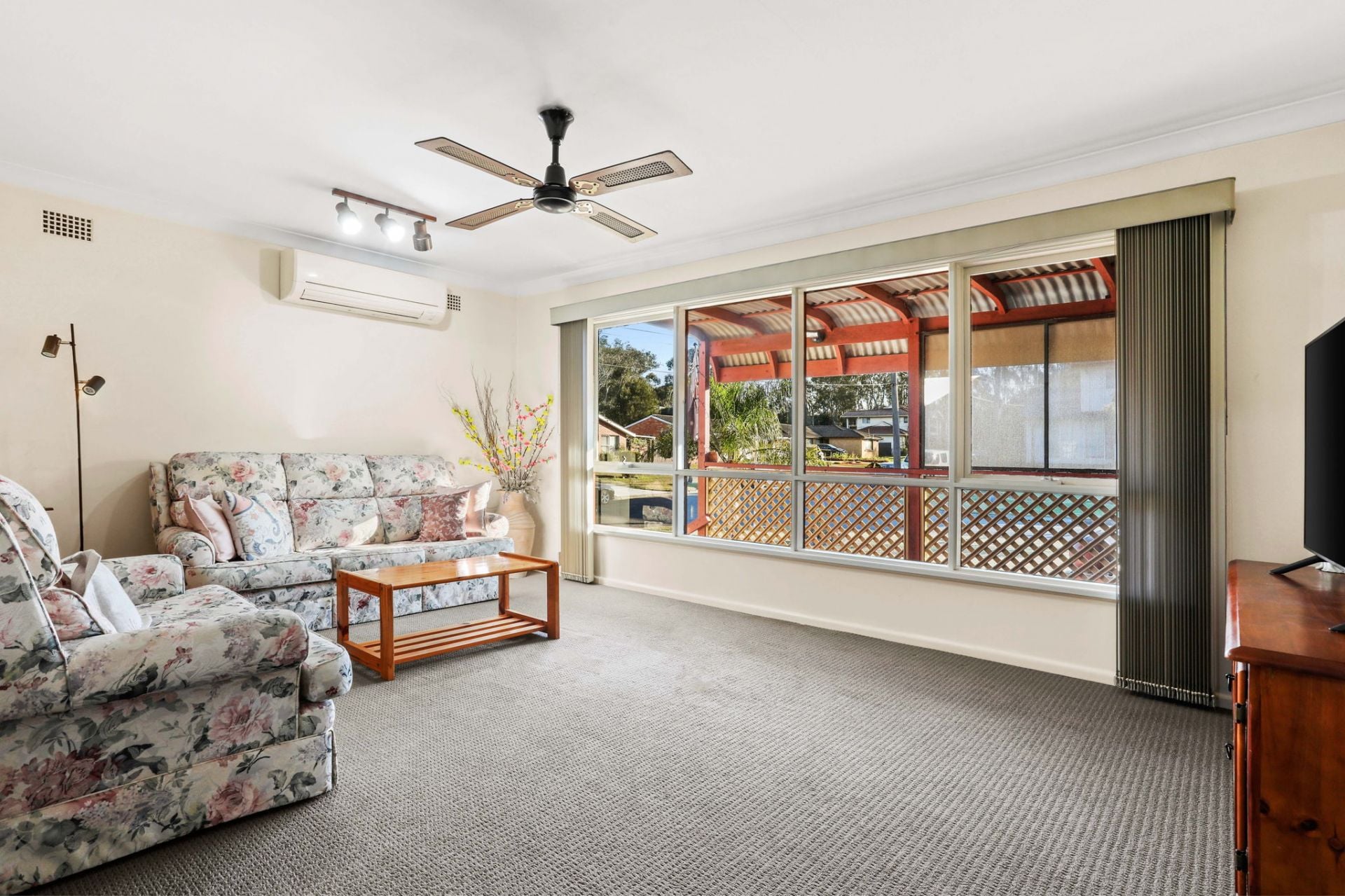 10 Menin Place Milperra NSW, Milperra - Thumbnail 2