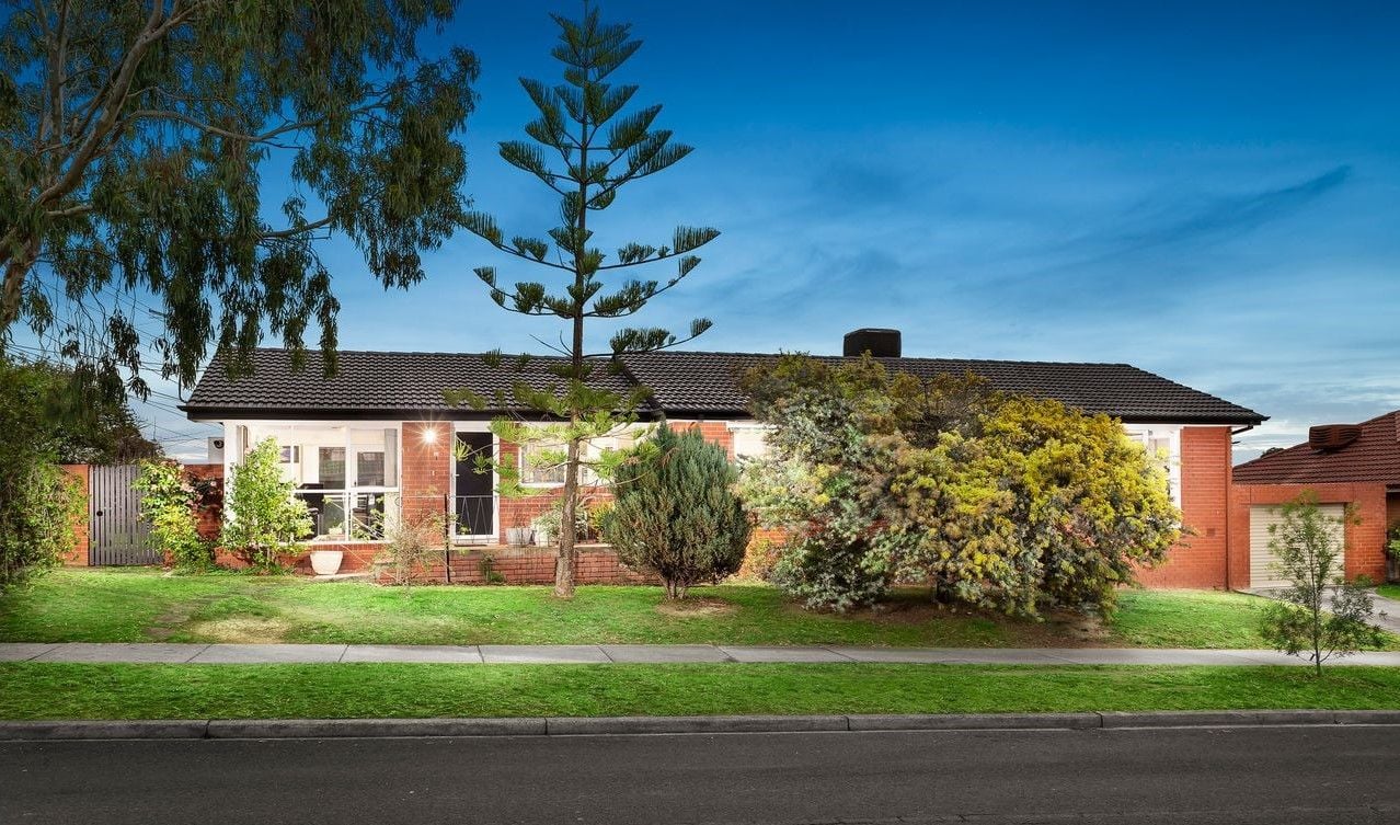**Great family home in fabulous location**