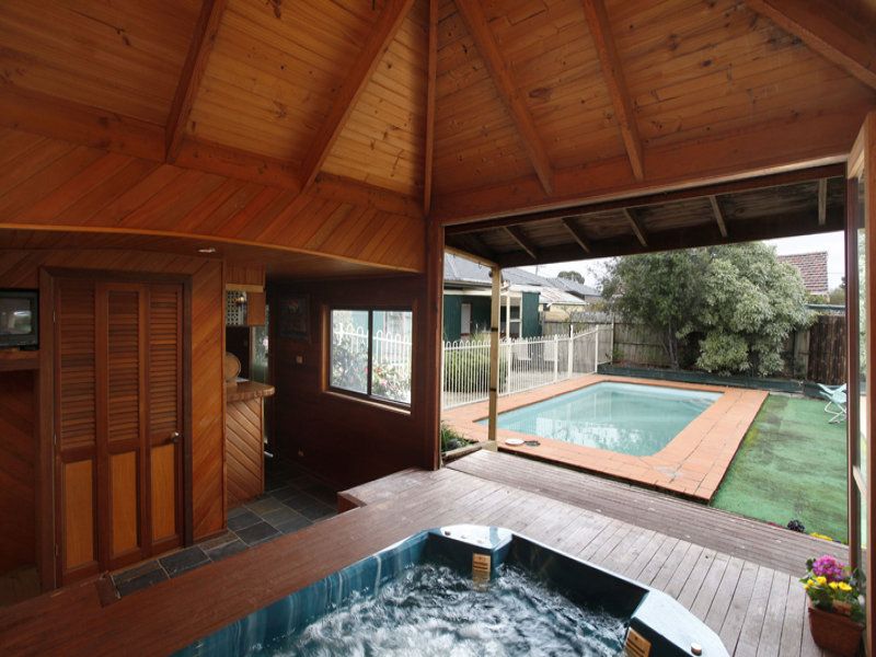 12 Stirling Avenue, Altona - Thumbnail 2