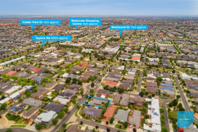 24 The Avenue, Caroline Springs - Thumbnail 4