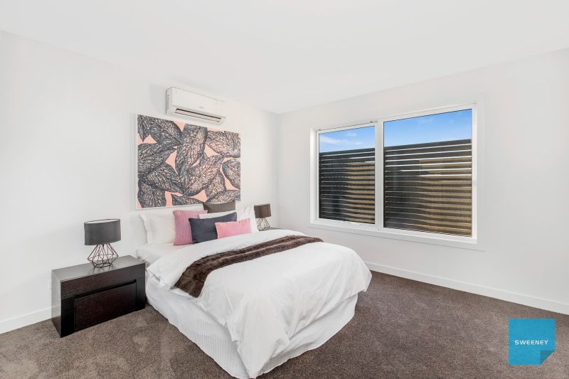 2/19 Lockwood Court, Fraser Rise - Thumbnail 6