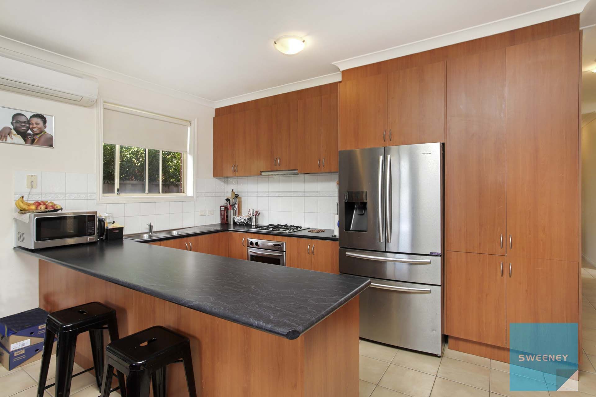 52 Naracoorte Drive, Caroline Springs - Thumbnail 6