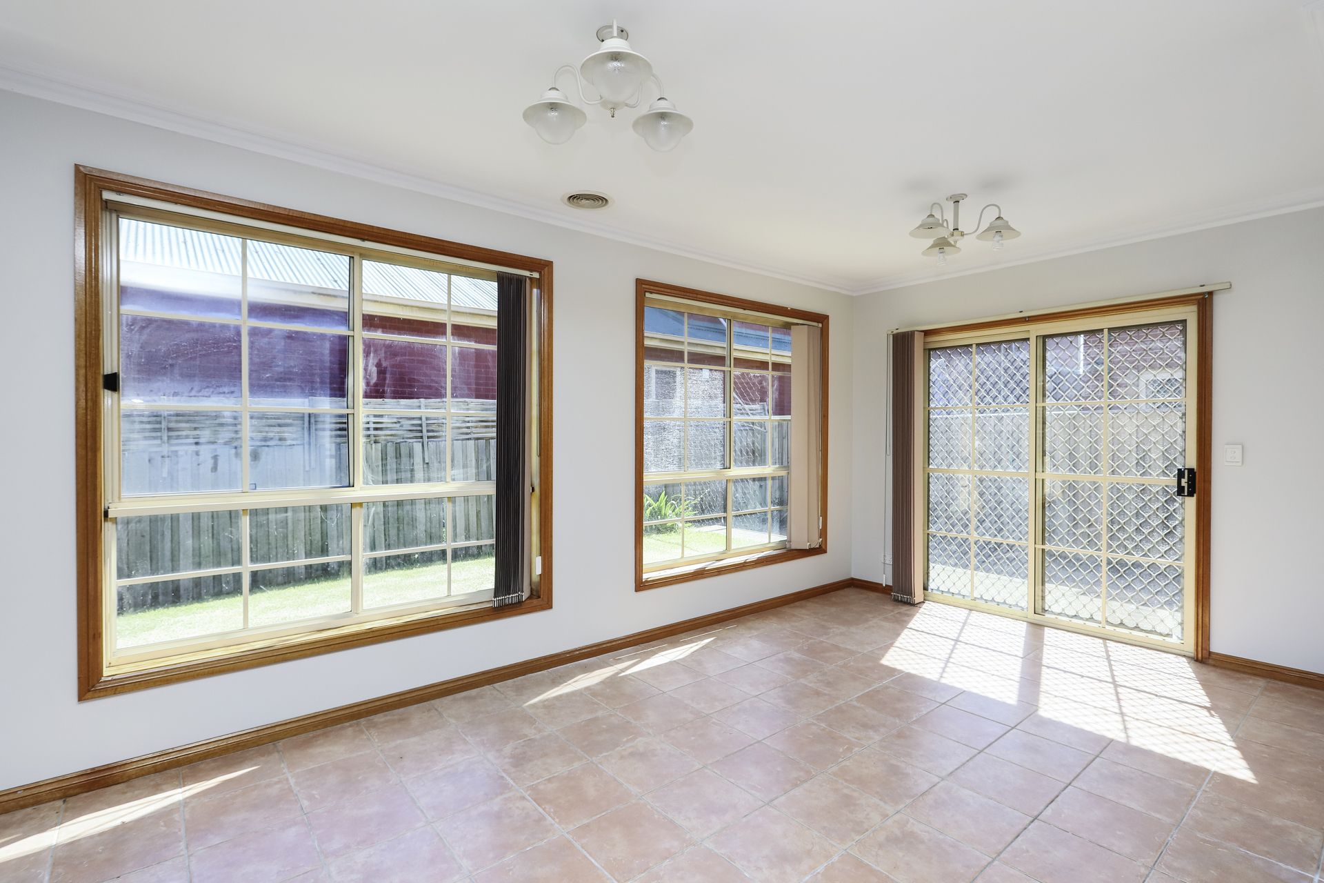10 Clare Street Yarraville VIC, Yarraville - Thumbnail 4