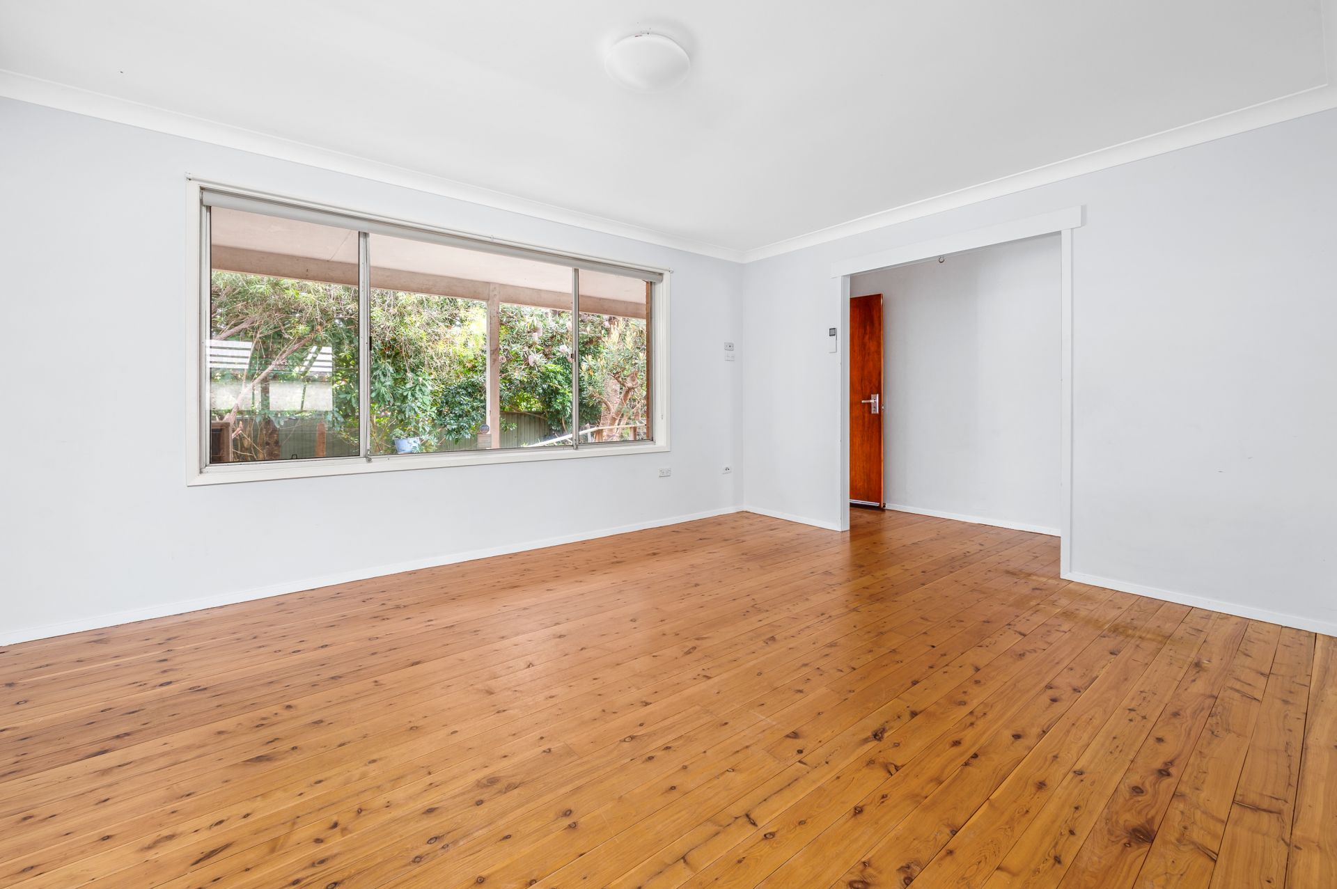 6 Strathmore Road, Caves Beach - Thumbnail 8