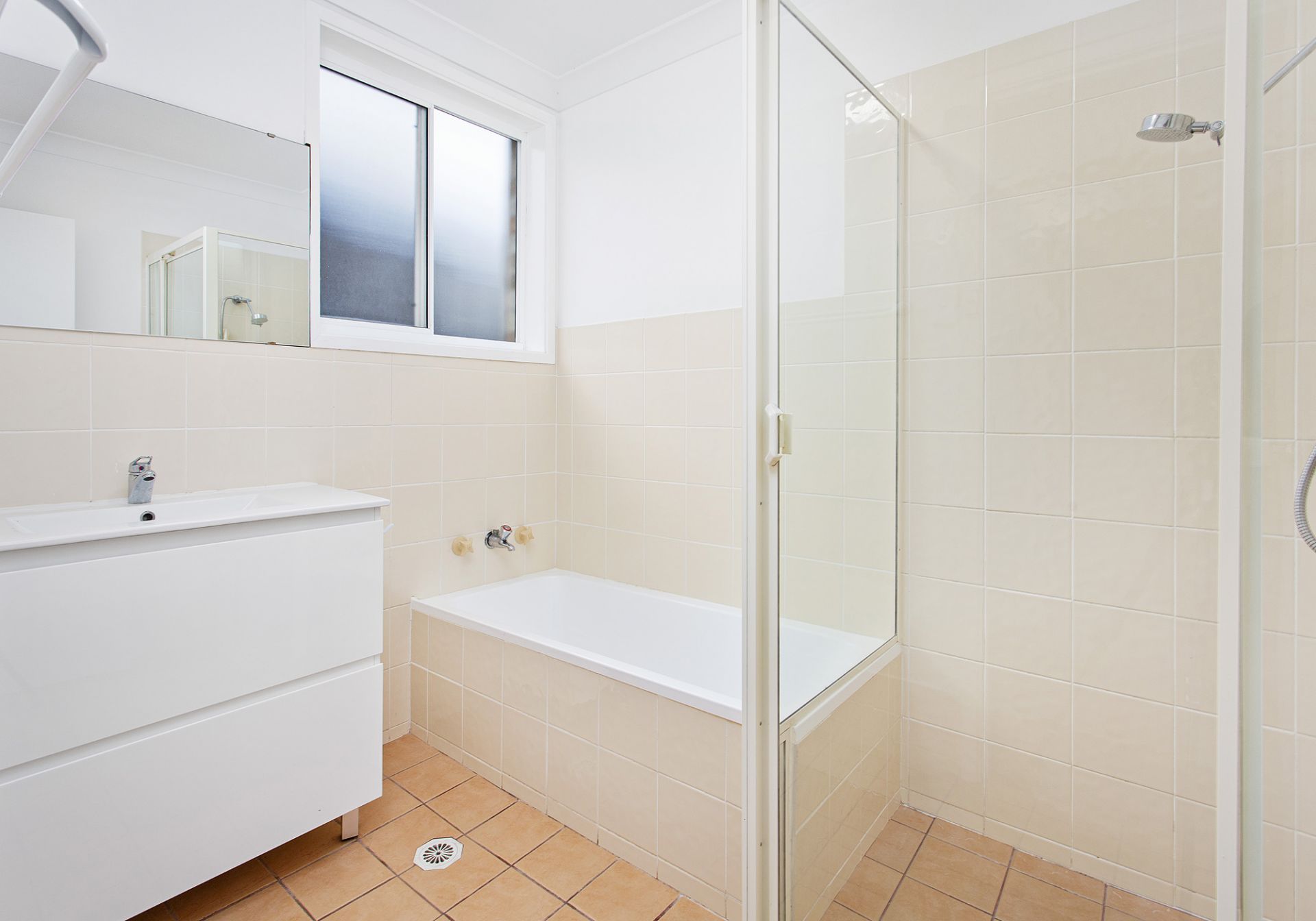 13 Raymond Road, Thirroul NSW