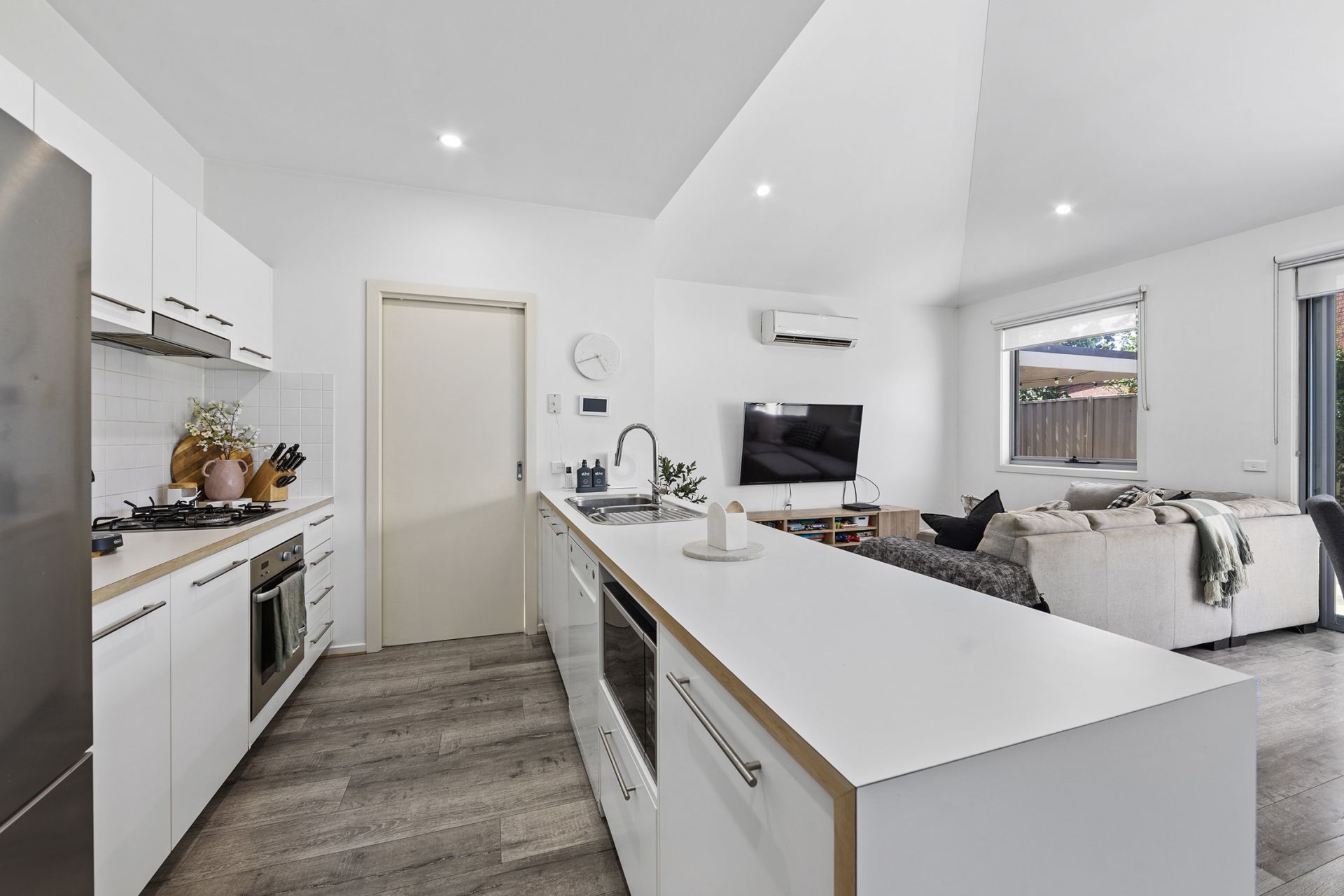 13 Cullen Terrace, Caroline Springs - Thumbnail 3