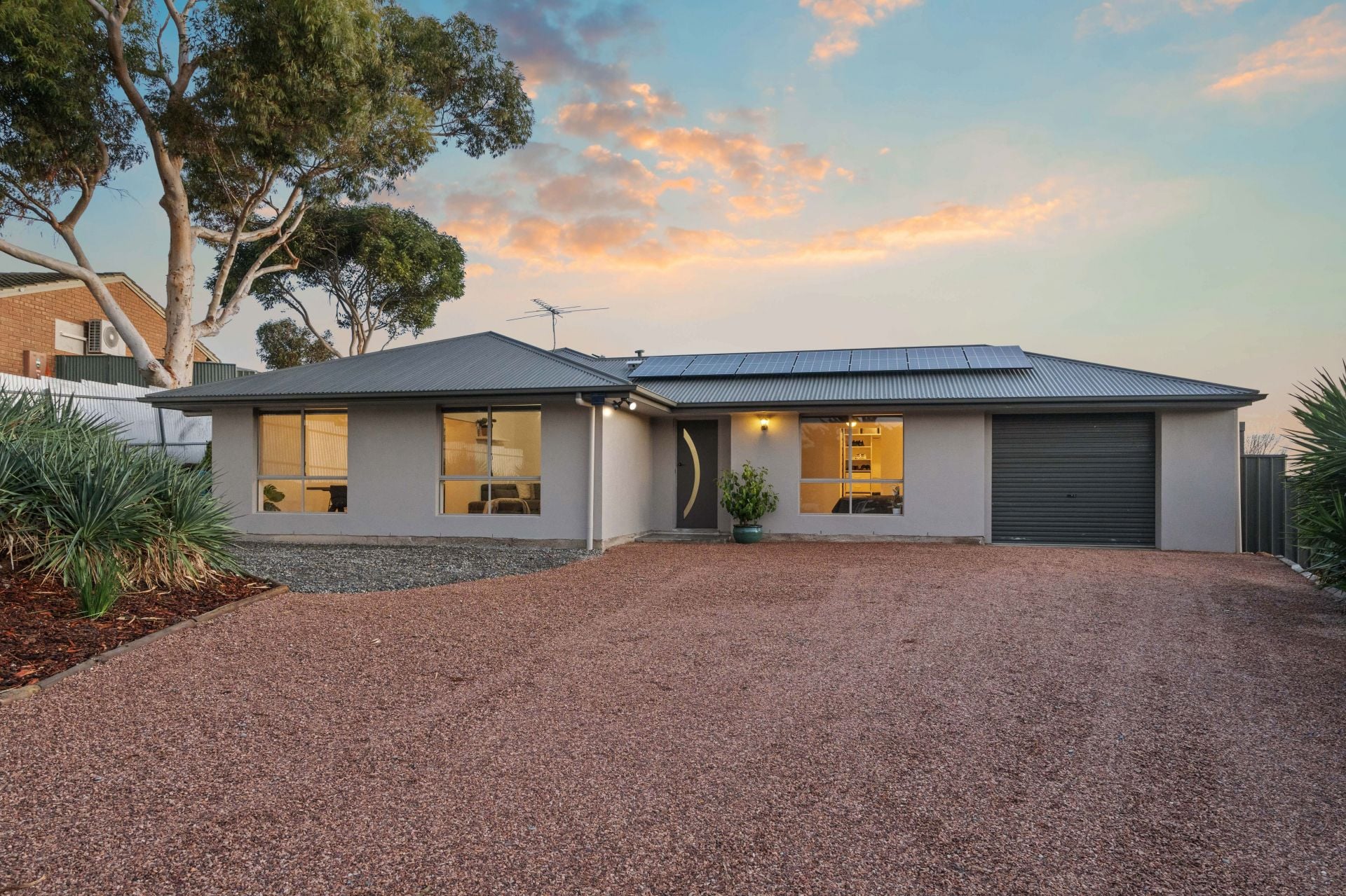 14 Glamis Court Noarlunga Downs SA, Noarlunga Downs - Thumbnail 2