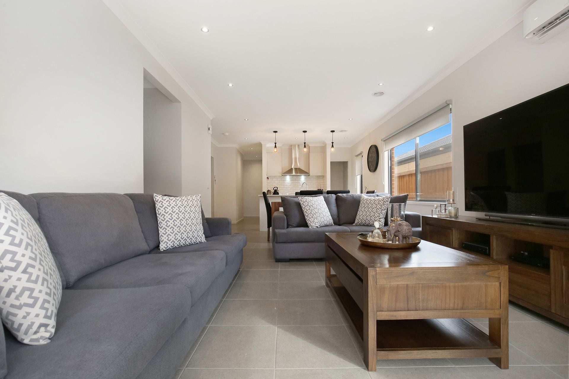 OPEN PLAN LIVING!!