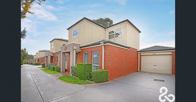 2/31 Old Plenty Road, South Morang