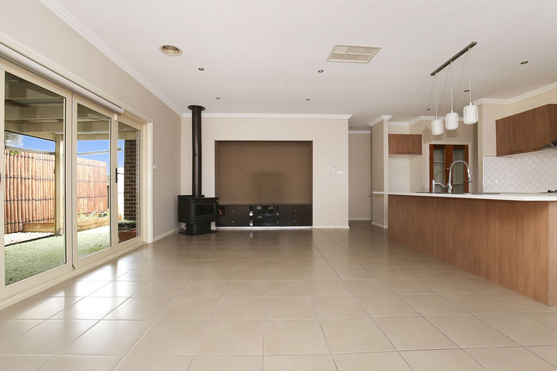 SPACE & COMFORT   *Insp Thu 28th Feb @ 4:35pm*