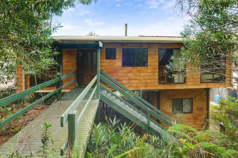 1446 Hawkesbury River, Cogra Bay Riverfront Real Estate