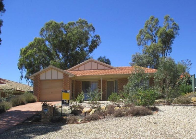 13 Davey Close, Flora Hill DCK Real Estate