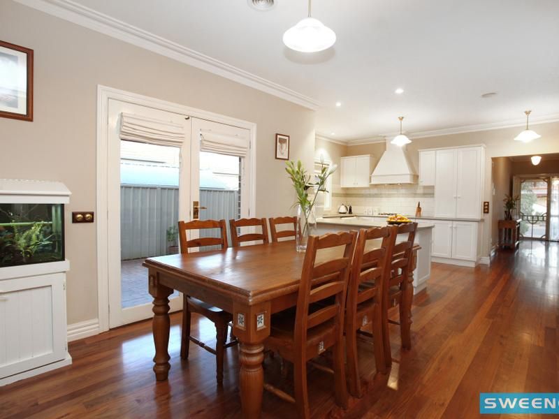 15 Ranmore Grove, Caroline Springs - Thumbnail 7