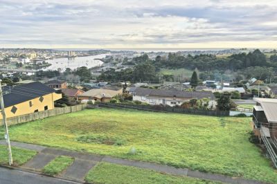 14 Skyline Drive, East Devonport, East Devonport - Thumbnail 2