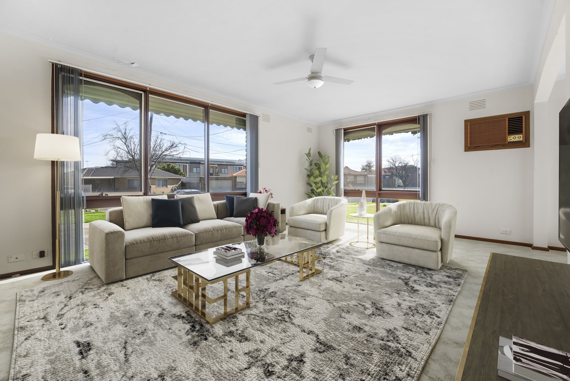 SUBSTANTIAL 4 BEDROOM FAMILY HOME - 646m2