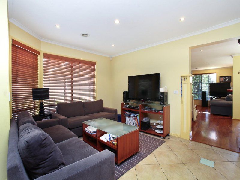 17 Pilgrim Drive, Hillside - Thumbnail 4