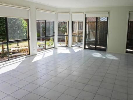 AVAILABLE NOW... IMMACULATE, SPACIOUS 3 BEDROOM PLUS STUDY FAMILY HOME!