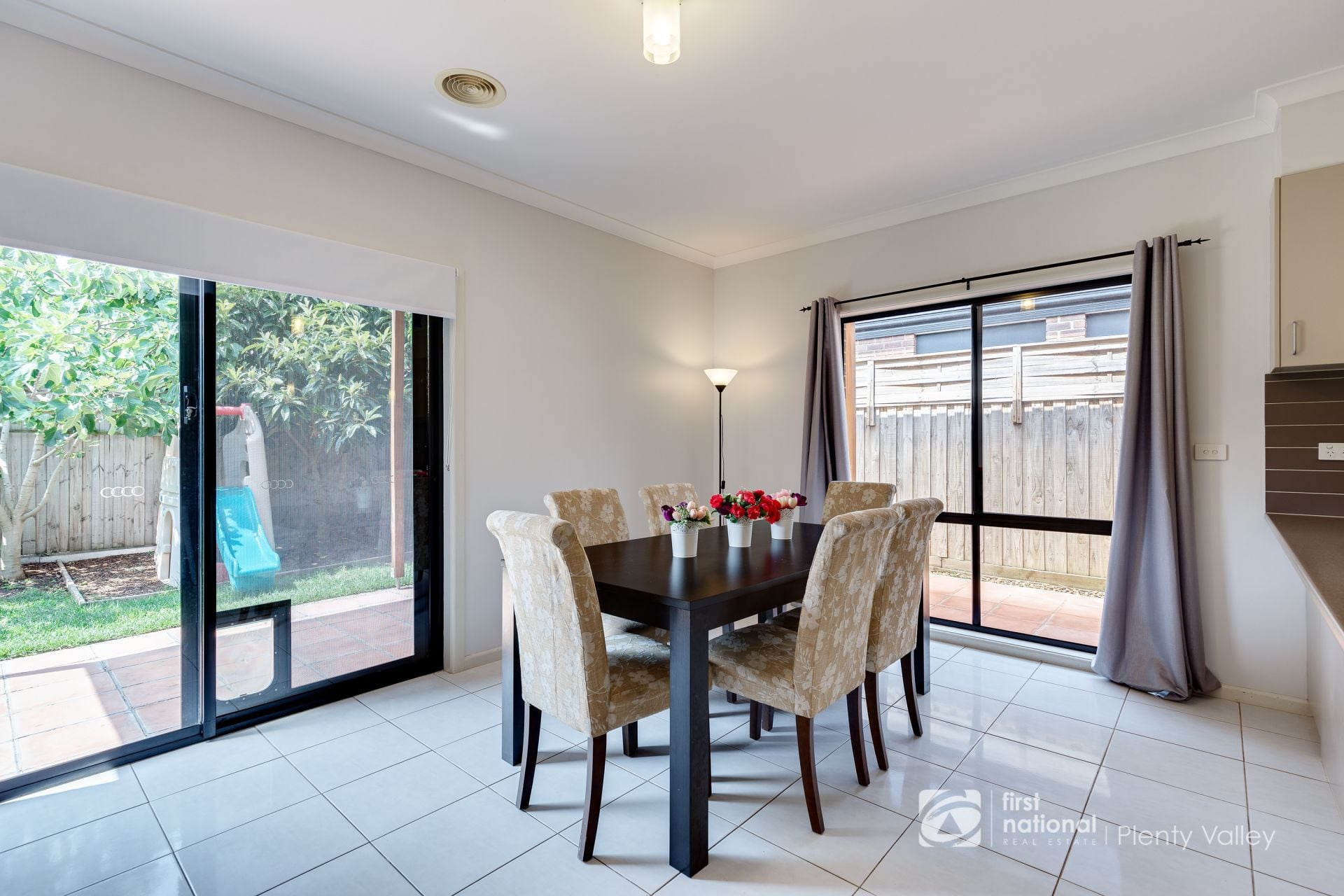 29 Chamonix Parade South Morang, South Morang - Thumbnail 5