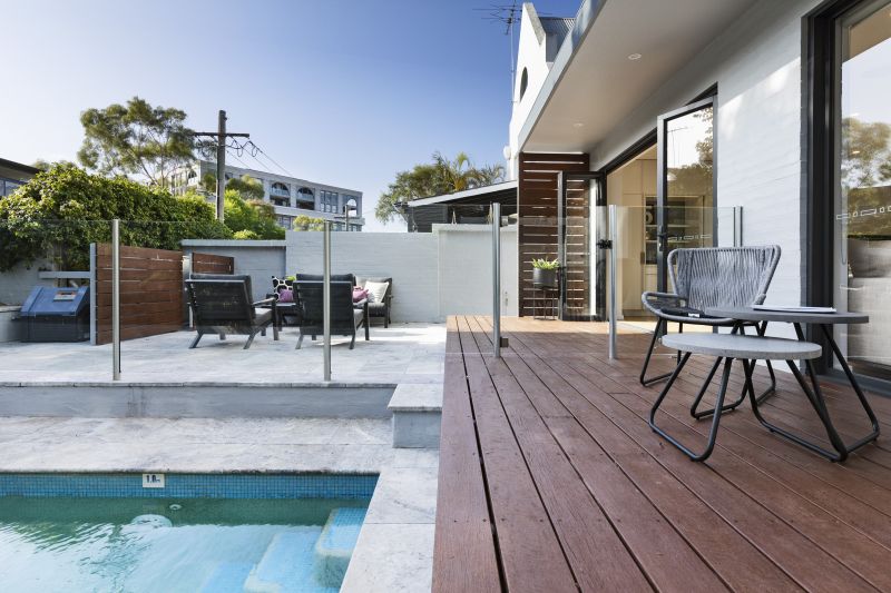 2 Hart Street, Balmain East