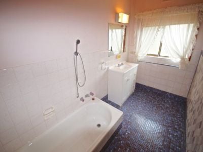 3
 
 
 
  
 
 
 1
 
 
 
  
 
 
 2
 
 
 
 
 
 
 
 71 Nixon Street, DEVONPORT TAS 7310, Devonport - Thumbnail 7