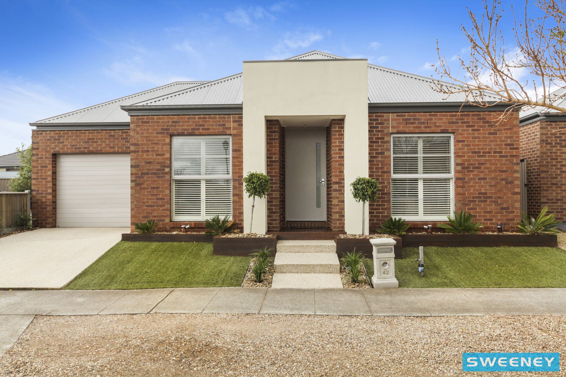 42 Mount Way, Caroline Springs - Thumbnail 2