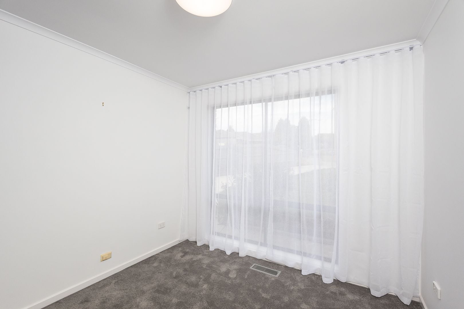 Well Presented 3 bedroom House