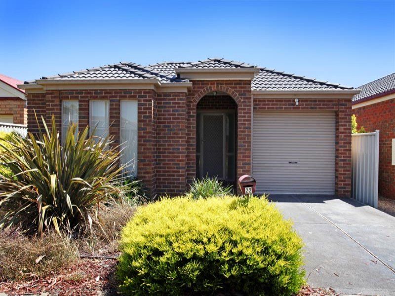 22 The Parkway, Caroline Springs - Thumbnail 2