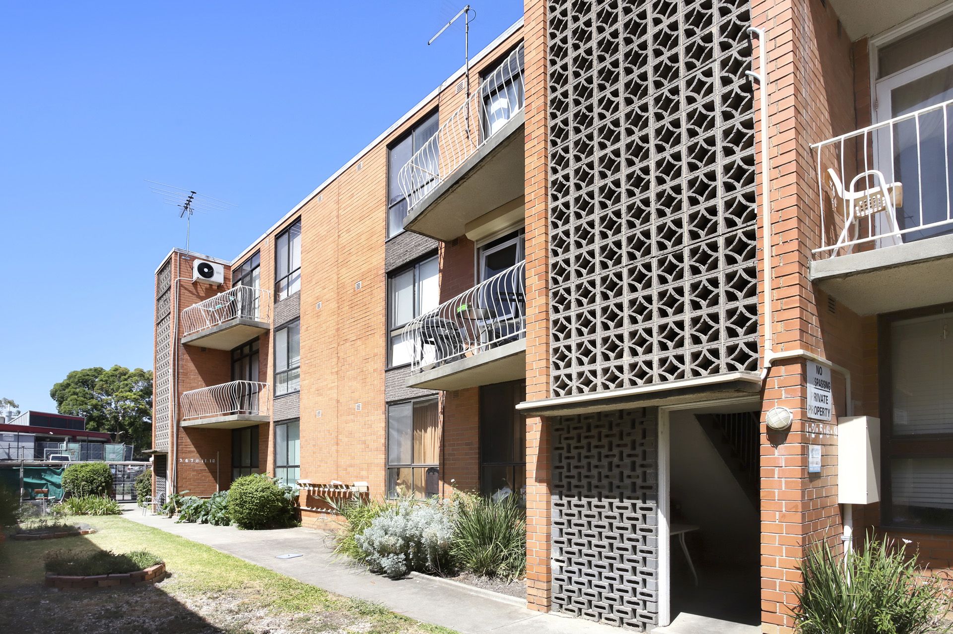 10/6 Eldridge Street, Footscray - Thumbnail 2