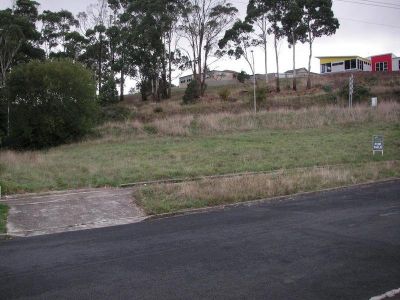 4 Riverview Avenue, EAST DEVONPORT, East Devonport - Thumbnail 4