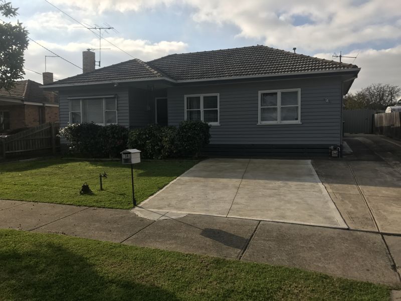 14 Tivey Street, Reservoir