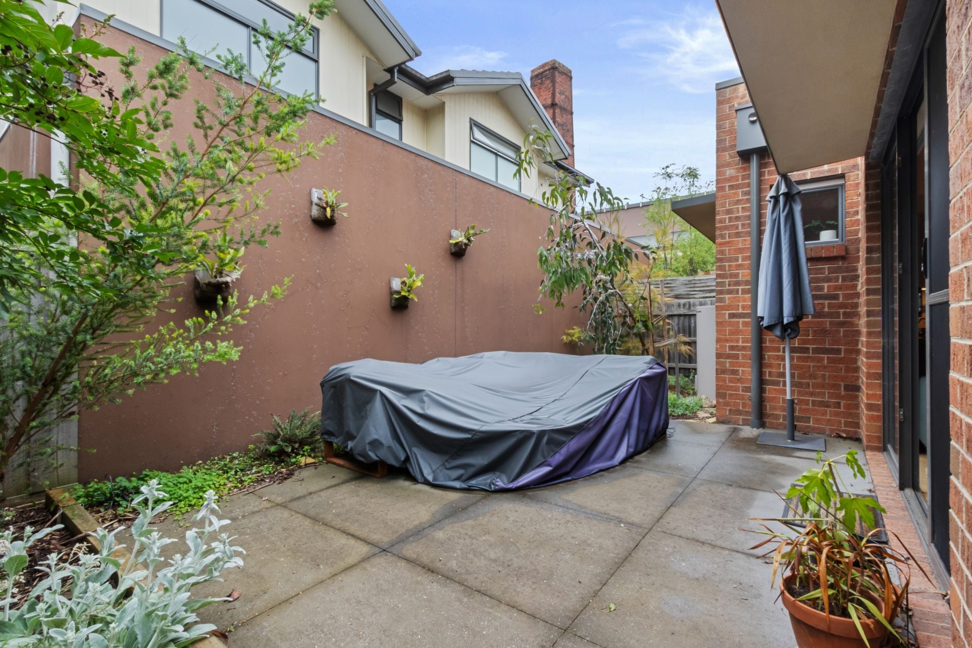 Executive Residence in Tree Lined Street