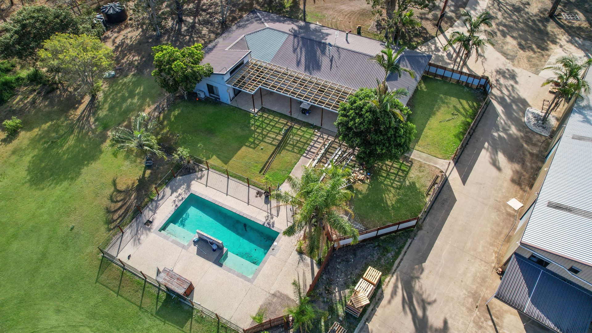 211 Condor Drive, Sunshine Acres Mitchells Realty