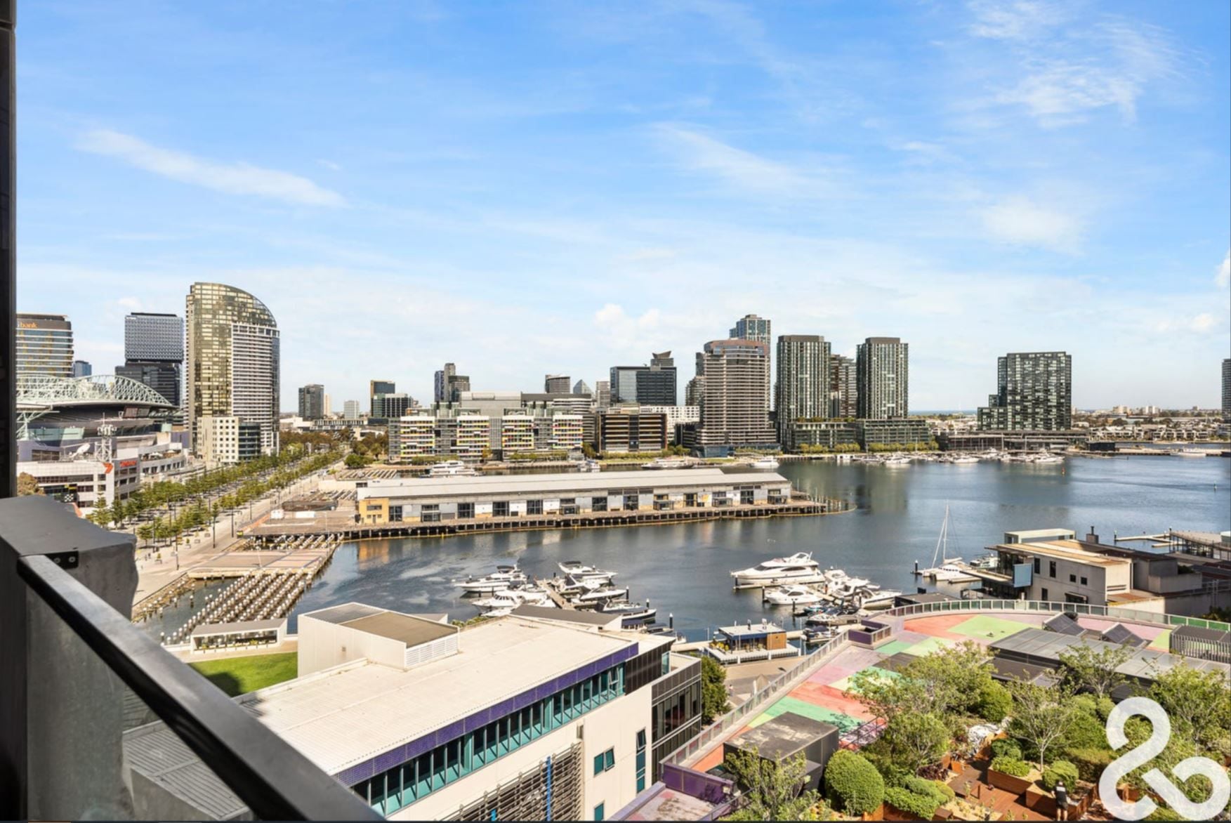Luxe Harbourside Lifestyle - Fully Furnished